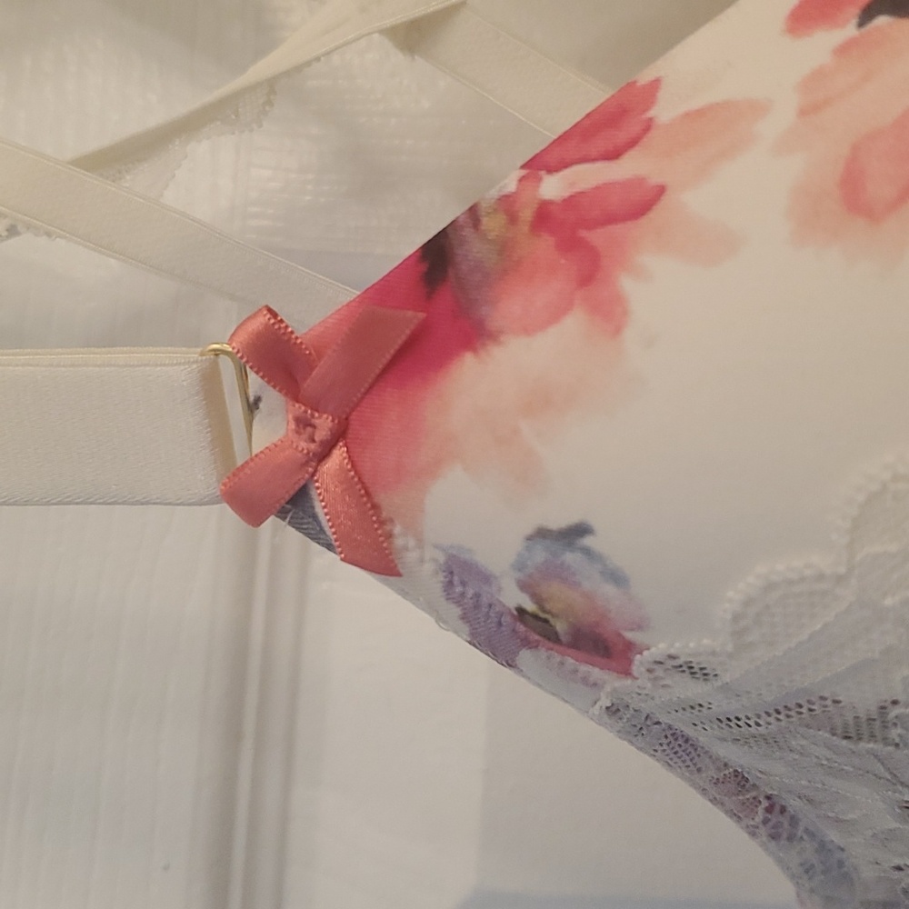 Bra - Picture 3 of 5